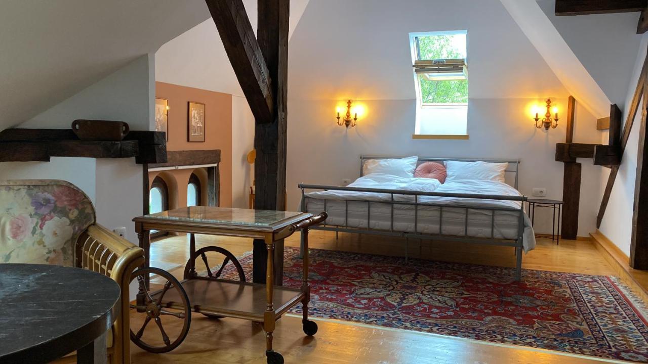 Rose'S Oldtown Apartment Брашов Экстерьер фото